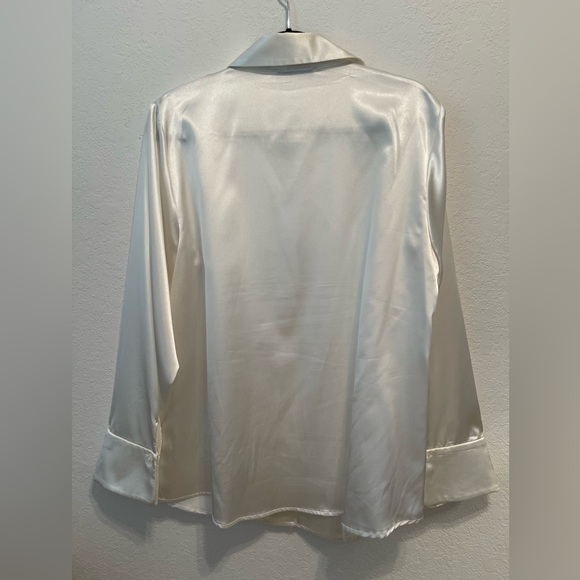 Women’s Kasper Satin White Blouse Size 14W - Picture 3 of 6